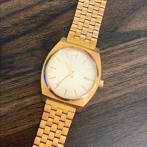Nixon Time Teller Watch